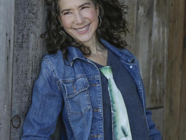 Michele Apriña Leavy